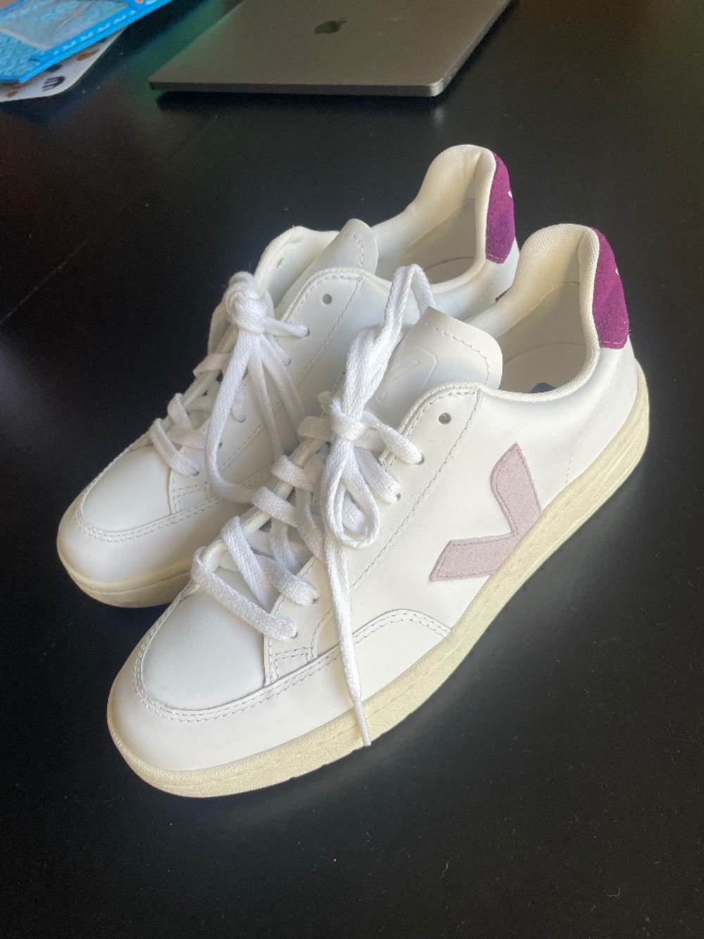 Lavendar Veja Sneakers - Picture 1 of 5